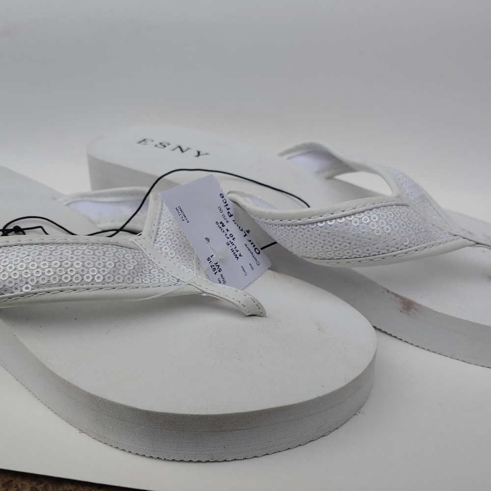 Sandals - Picture 3 of 8